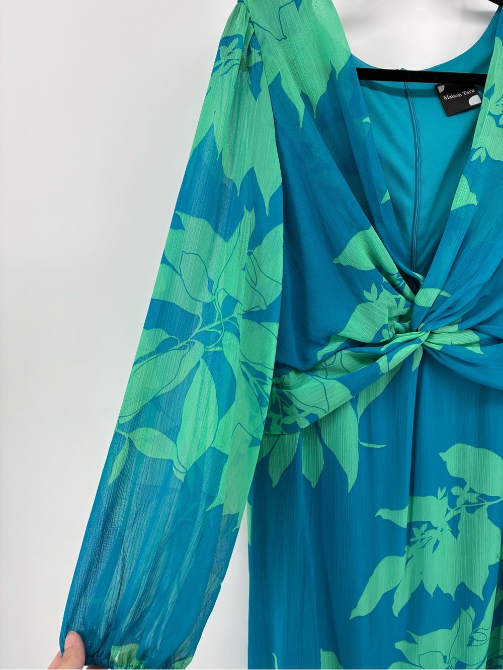 Maison Tara Tropical Long Sleeve V-Neck Knot Front Empire Waist Maxi Dress - Picture 4 of 10